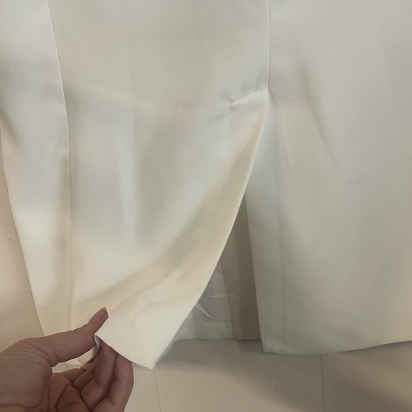 HYFVE Muse Brand. Size L, BNWT Women's White Vest, pockets, tortoise buttons - Picture 8 of 11